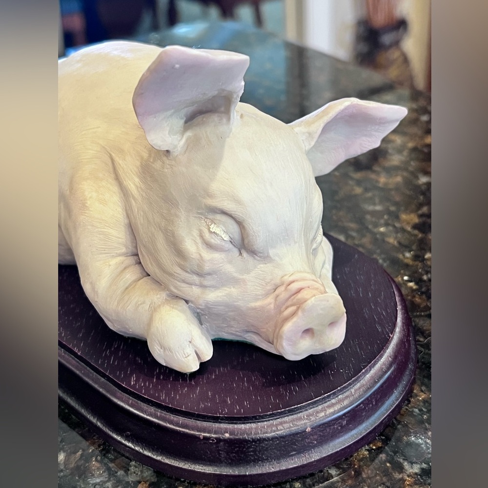 Rare Vintage Coalport England Hand Painted Piglet Fine Art Figurine and Base - Picture 11 of 11